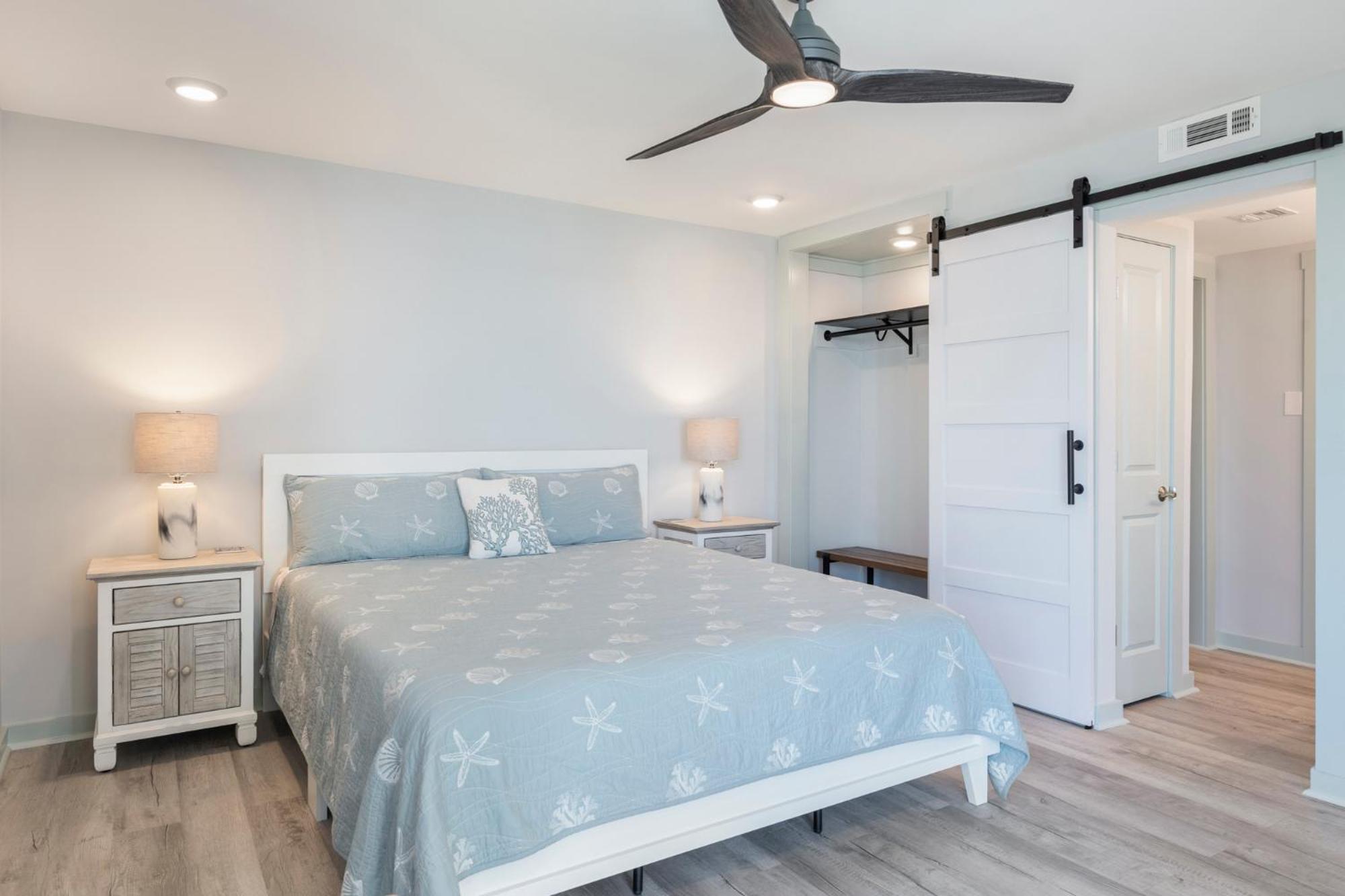 Edgewater Windward 508 - Newly Renovated Corner Condominium! * Panama City Beach